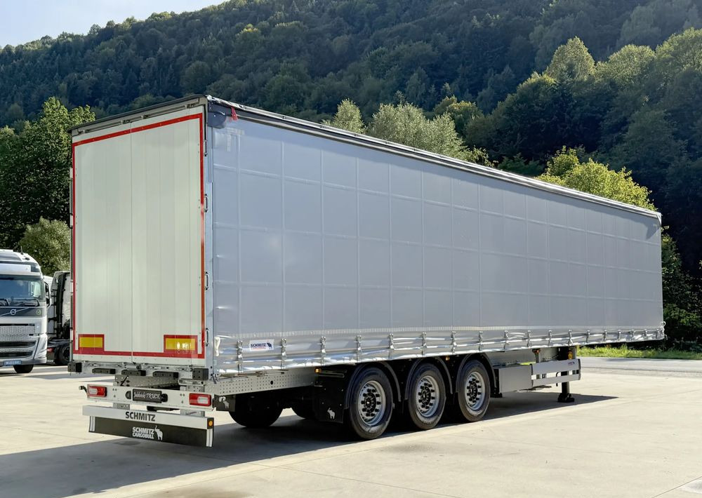 Schmitz Cargobull VARIOS + METALOWA SKRZYNIA - Ponyvás félpótkocsi: 2 kép. Schmitz Cargobull VARIOS + METALOWA SKRZYNIA - Ponyvás félpótkocsi: 2 kép.