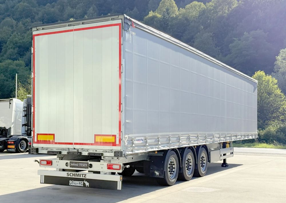 Schmitz Cargobull VARIOS + METALOWA SKRZYNIA - Ponyvás félpótkocsi: 3 kép. Schmitz Cargobull VARIOS + METALOWA SKRZYNIA - Ponyvás félpótkocsi: 3 kép.