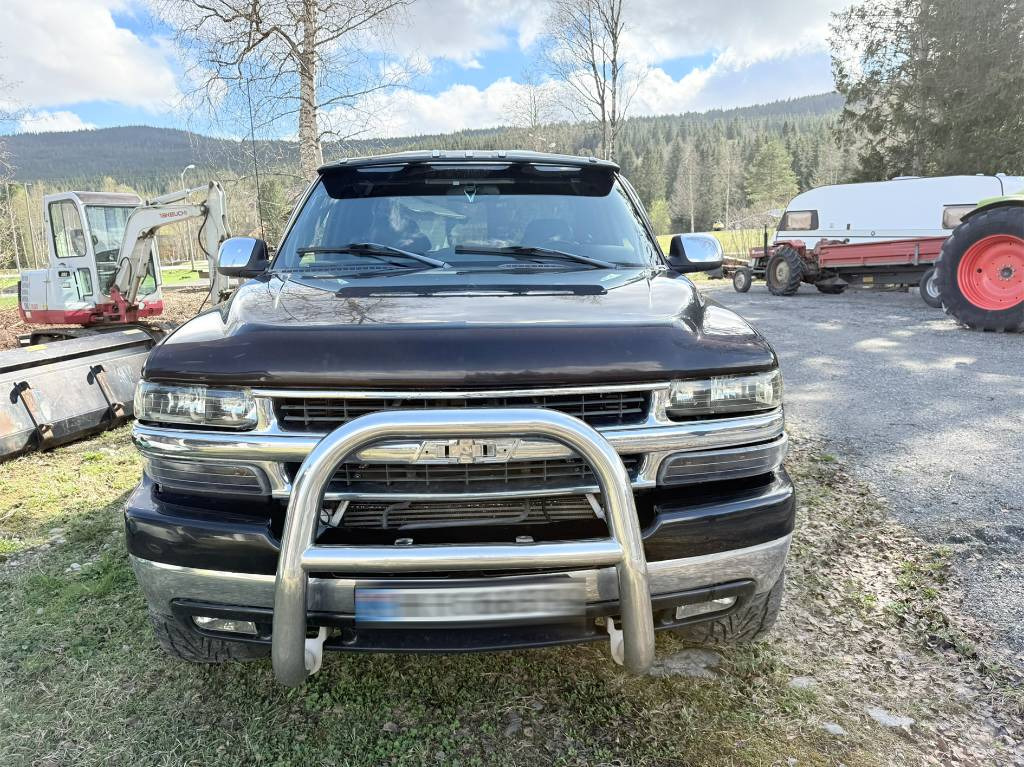 Chevrolet Silverado 2500 4x4 LT - Pickup: 2 kép. Chevrolet Silverado 2500 4x4 LT - Pickup: 2 kép.