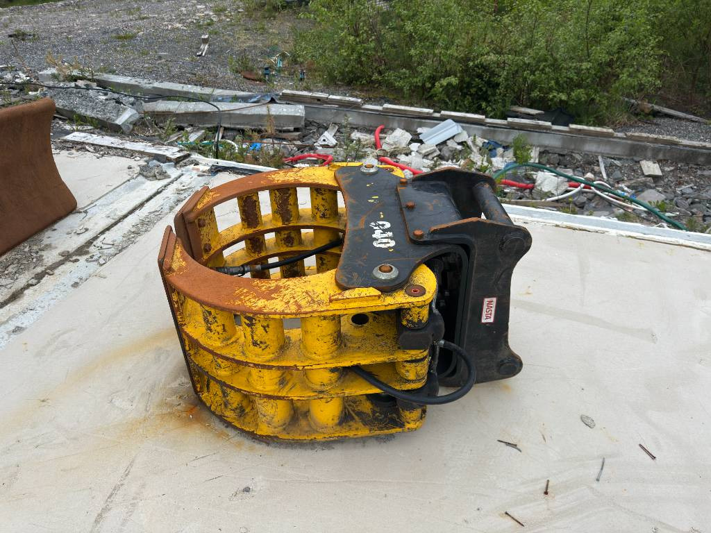 Engcon sorteringsklype s60 - Polip kanál: 2 kép. Engcon sorteringsklype s60 - Polip kanál: 2 kép.