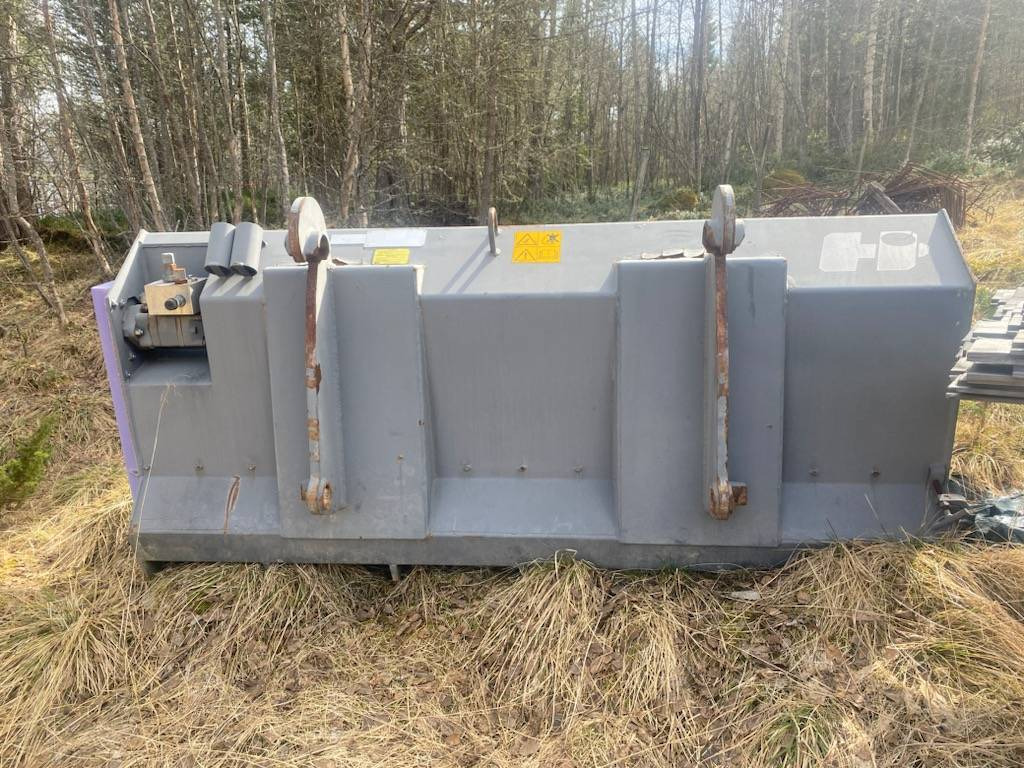Holms ssh-1600 strøskuffe - aldri vært brukt - Homok-/ Sószóró: 3 kép. Holms ssh-1600 strøskuffe - aldri vært brukt - Homok-/ Sószóró: 3 kép.