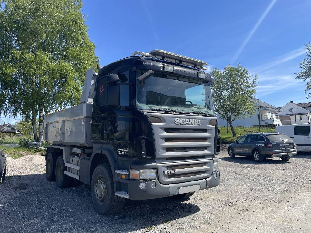 Scania R 480 6x4 - Billenőplatós teherautó: 1 kép. Scania R 480 6x4 - Billenőplatós teherautó: 1 kép.