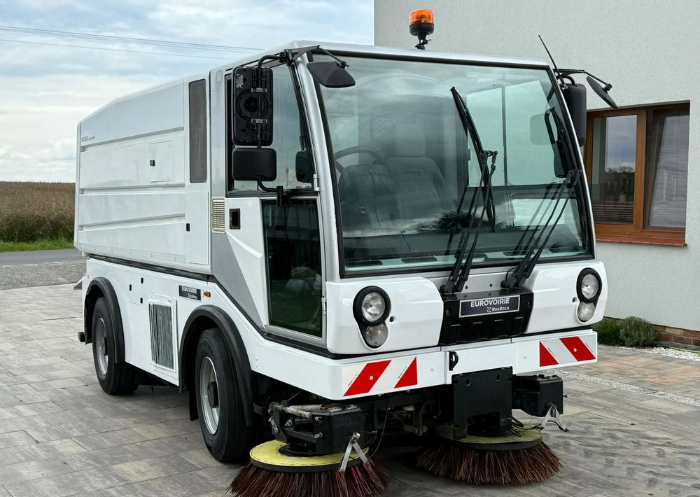 Inny Bucher Citycat 5000 - Szemetesautó: 1 kép. Inny Bucher Citycat 5000 - Szemetesautó: 1 kép.