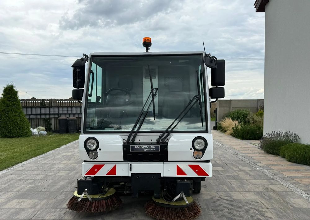 Inny Bucher Citycat 5000 - Szemetesautó: 2 kép. Inny Bucher Citycat 5000 - Szemetesautó: 2 kép.