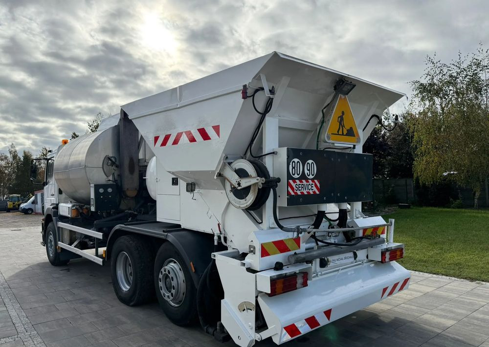 Mercedes-Benz Atego 2533 - Szemetesautó: 4 kép. Mercedes-Benz Atego 2533 - Szemetesautó: 4 kép.
