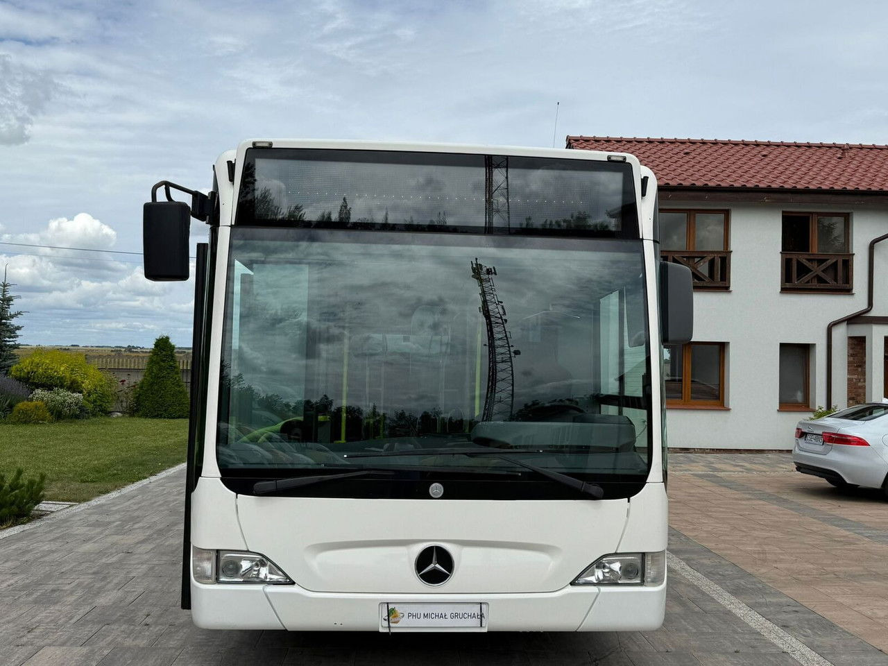 Mercedes-Benz Citaro 0530K Autobus miejski 2011 ROK 10.5Metra Euro 5 Film - Városi busz: 2 kép. Mercedes-Benz Citaro 0530K Autobus miejski 2011 ROK 10.5Metra Euro 5 Film - Városi busz: 2 kép.