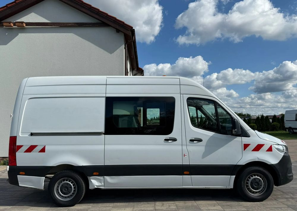 Mercedes-Benz Sprinter 314 CDI - Duplakabinos kisteherautó: 4 kép. Mercedes-Benz Sprinter 314 CDI - Duplakabinos kisteherautó: 4 kép.