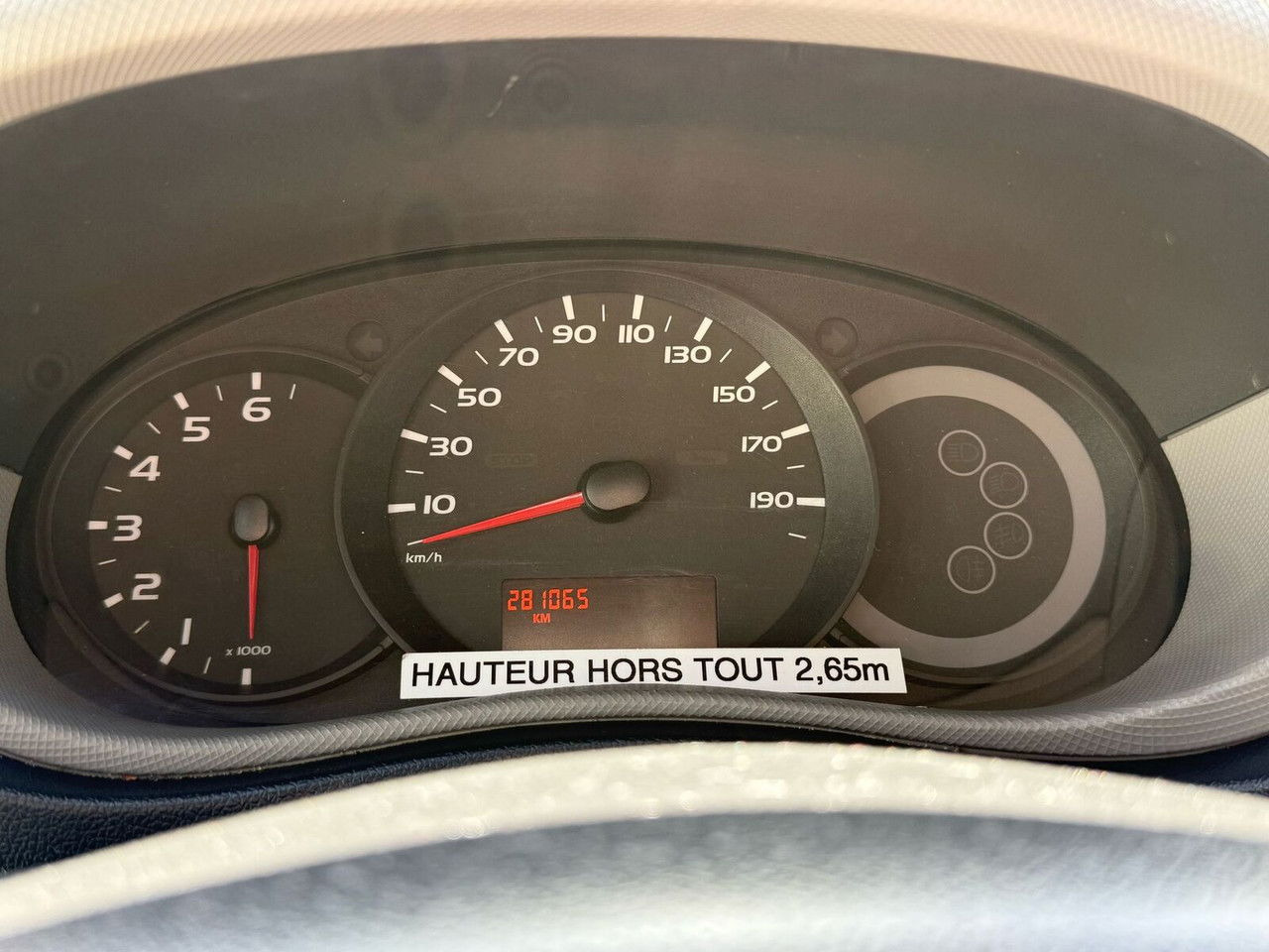 Mentőautó Renault Master Karetka pogotowie Ambulans: 12 kép.