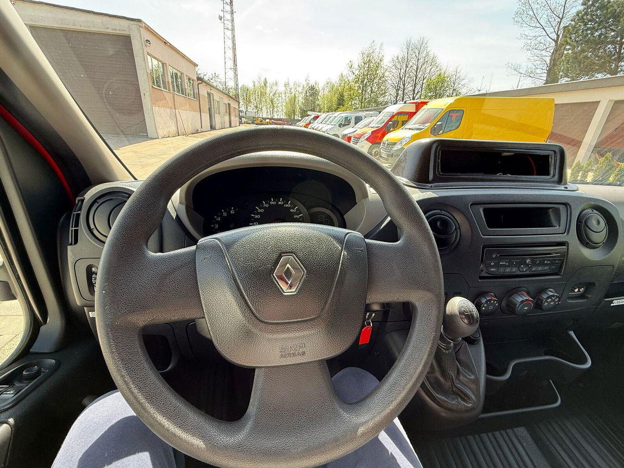 Mentőautó Renault Master Karetka pogotowie Ambulans: 11 kép.