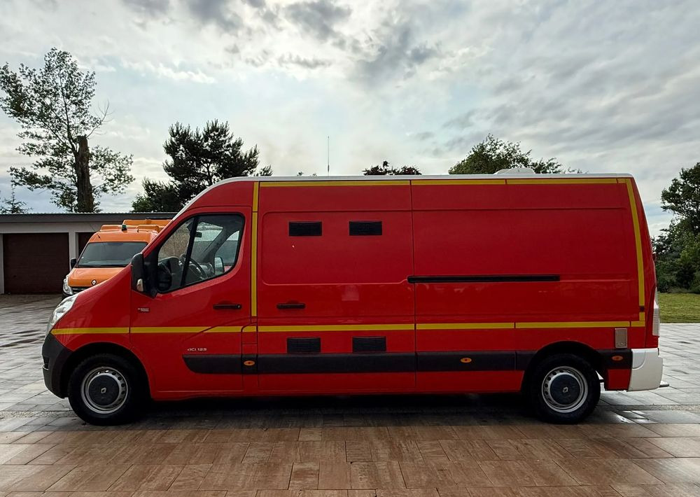 Renault Master - Mentőautó: 5 kép. Renault Master - Mentőautó: 5 kép.