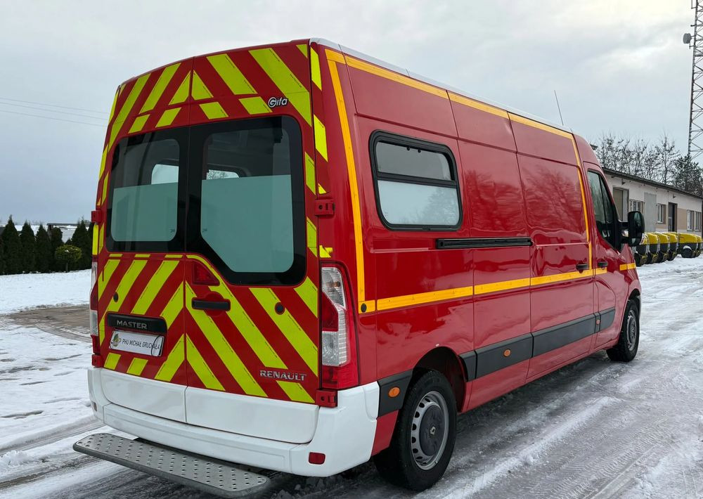 Renault Master - Mentőautó: 5 kép. Renault Master - Mentőautó: 5 kép.