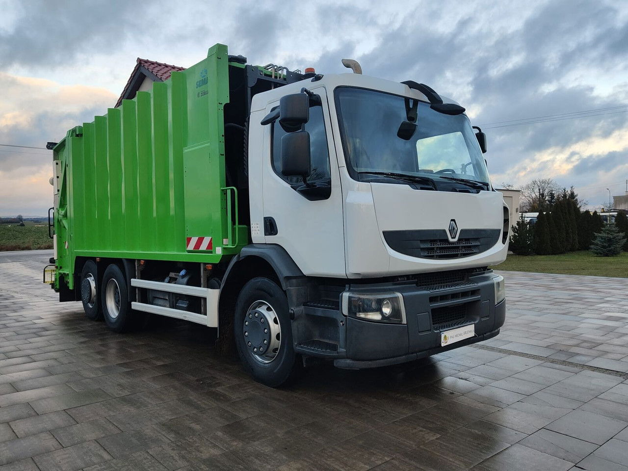 Renault Premium 340 DXi Śmieciarka Zoeller Semat 2012 rok Automat Film - Szemetesautó: 1 kép. Renault Premium 340 DXi Śmieciarka Zoeller Semat 2012 rok Automat Film - Szemetesautó: 1 kép.
