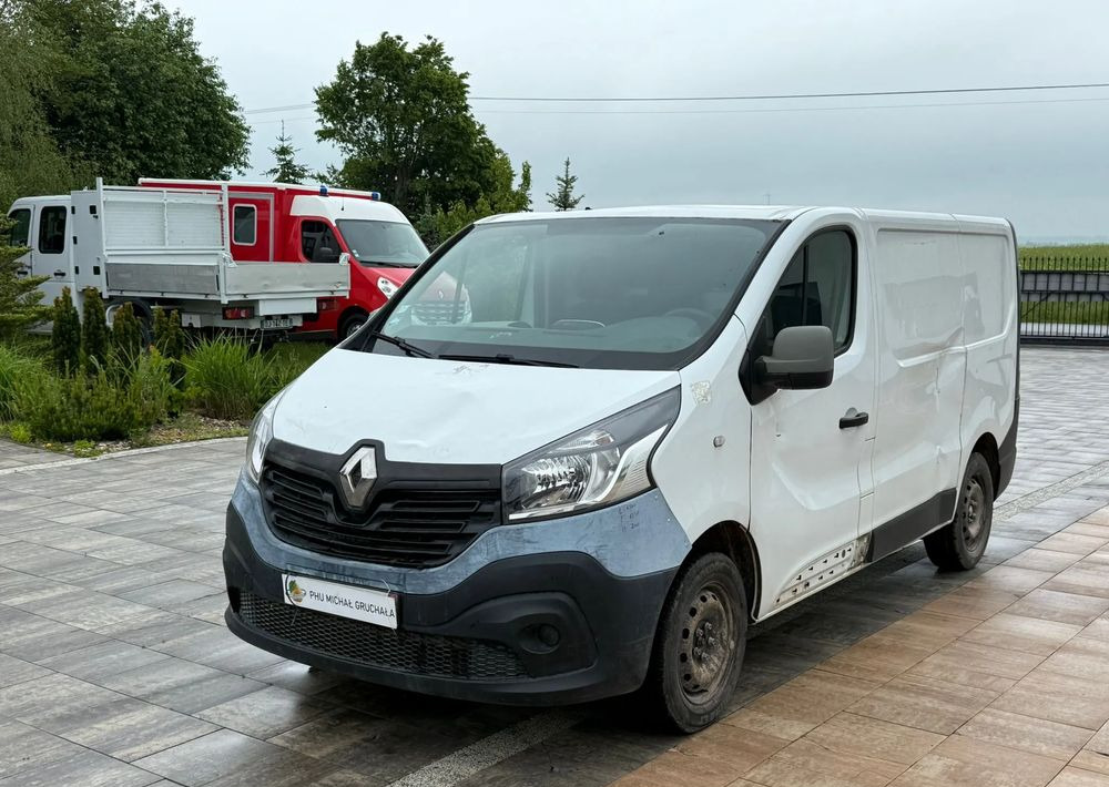 Renault Trafic - Kis furgon: 2 kép. Renault Trafic - Kis furgon: 2 kép.