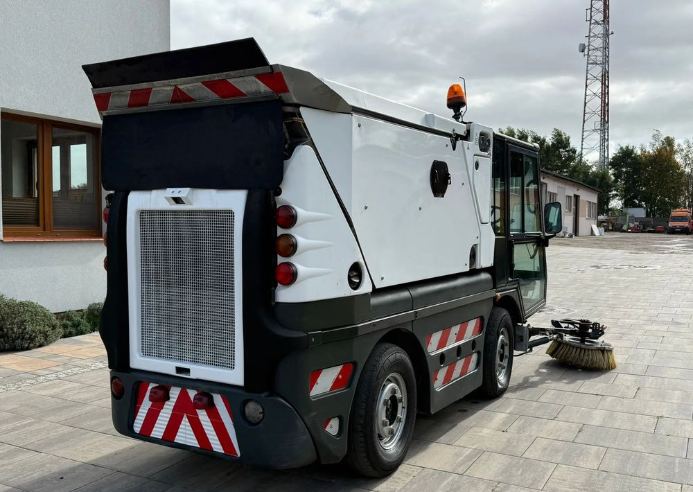 Schmidt Compact 200 - Szemetesautó: 4 kép. Schmidt Compact 200 - Szemetesautó: 4 kép.