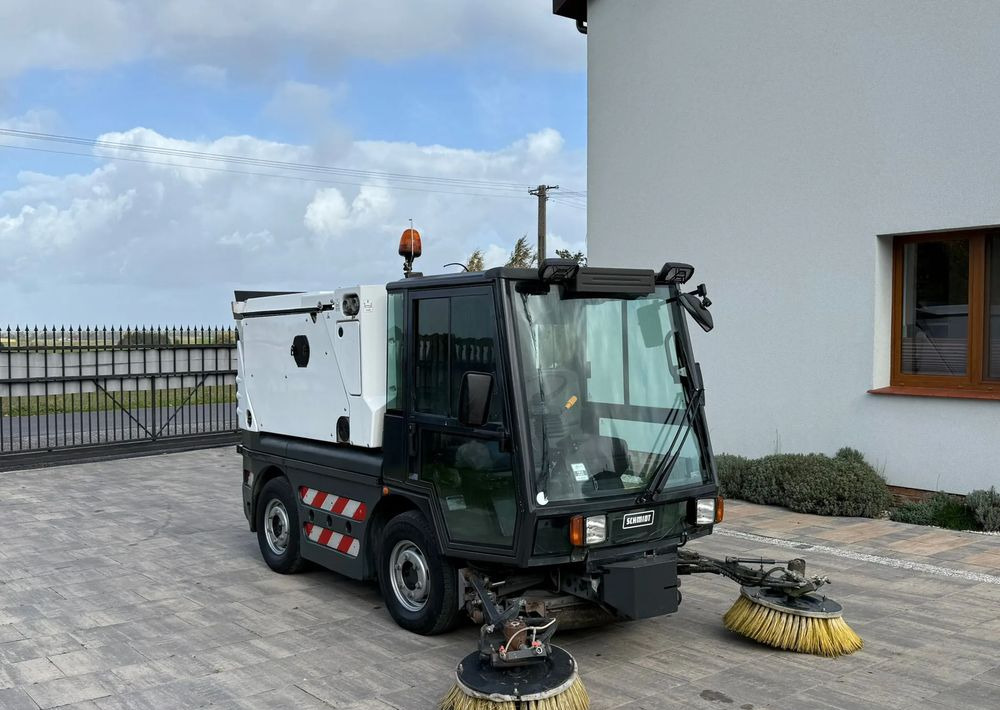 Schmidt Compact 200 - Szemetesautó: 1 kép. Schmidt Compact 200 - Szemetesautó: 1 kép.