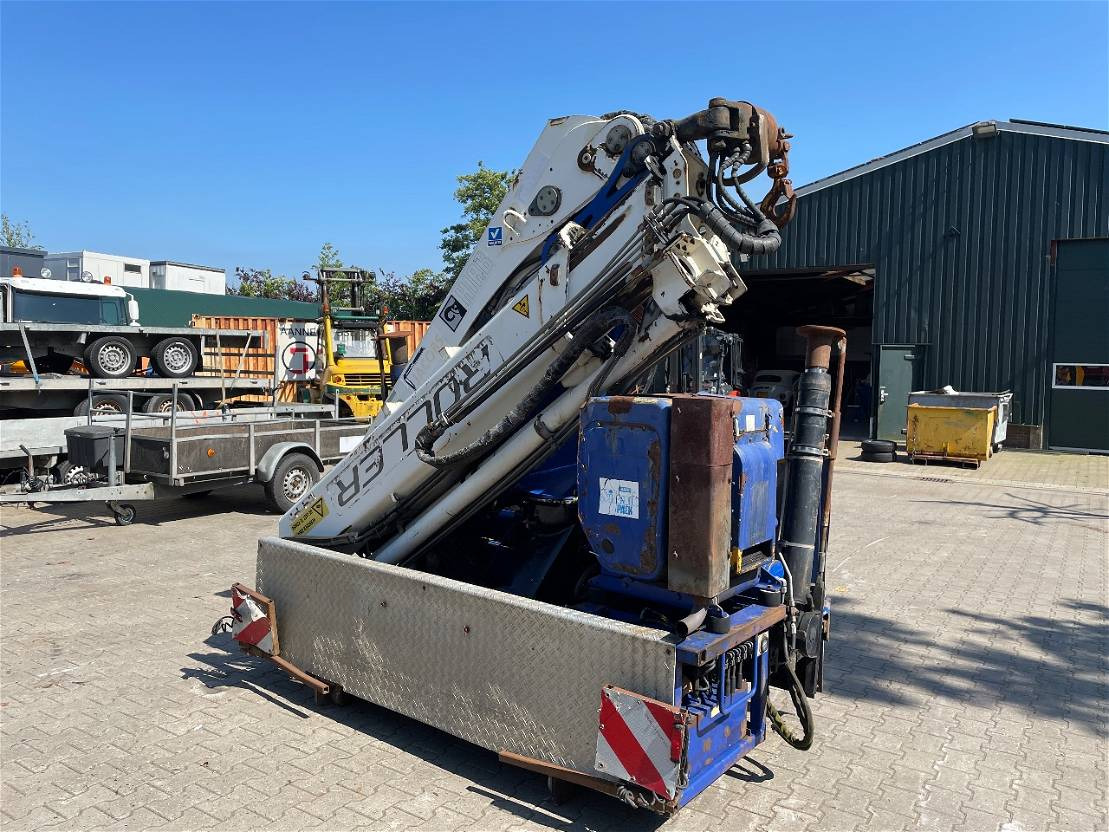 Hiab 288 roller crane with remote - Rakodódaru - Teherautó: 3 kép. Hiab 288 roller crane with remote - Rakodódaru - Teherautó: 3 kép.