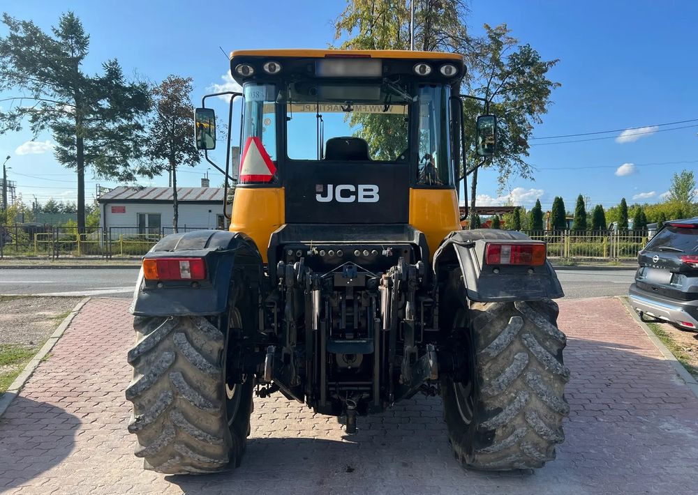 JCB 3200 Plus - Traktor: 4 kép. JCB 3200 Plus - Traktor: 4 kép.