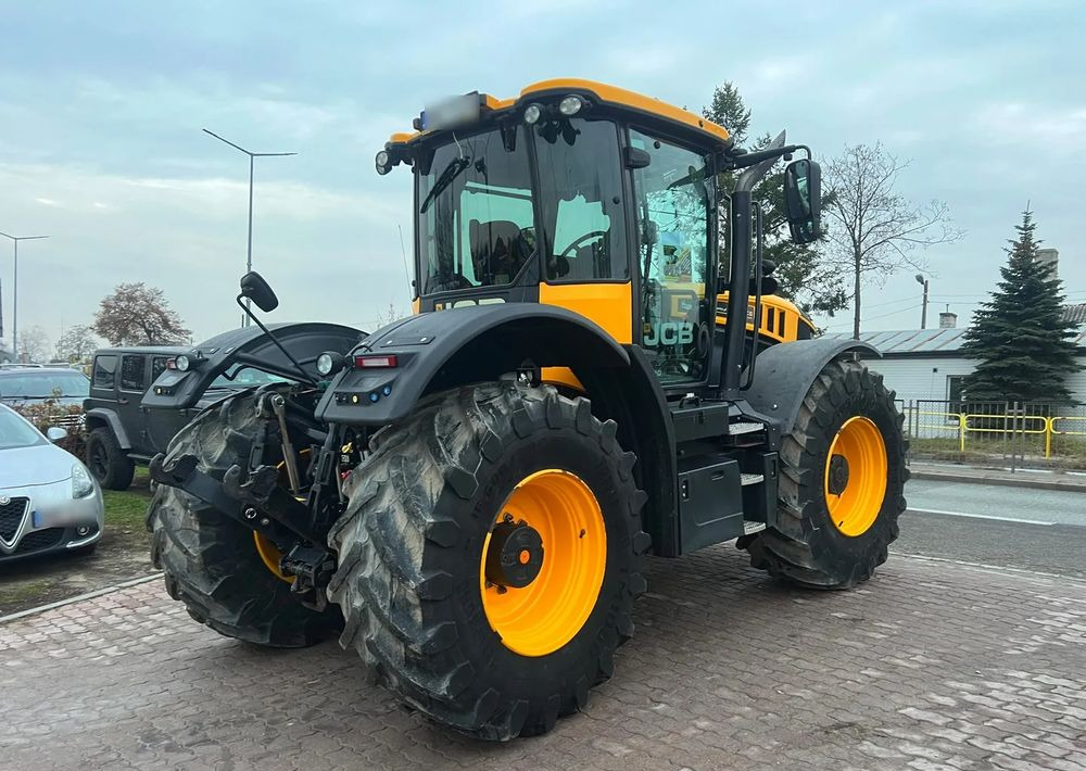 JCB 4220 - Traktor: 5 kép. JCB 4220 - Traktor: 5 kép.