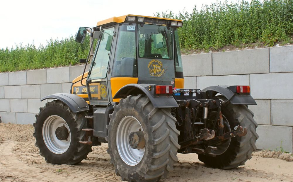 JCB Fastrac 1135 - Traktor: 5 kép. JCB Fastrac 1135 - Traktor: 5 kép.