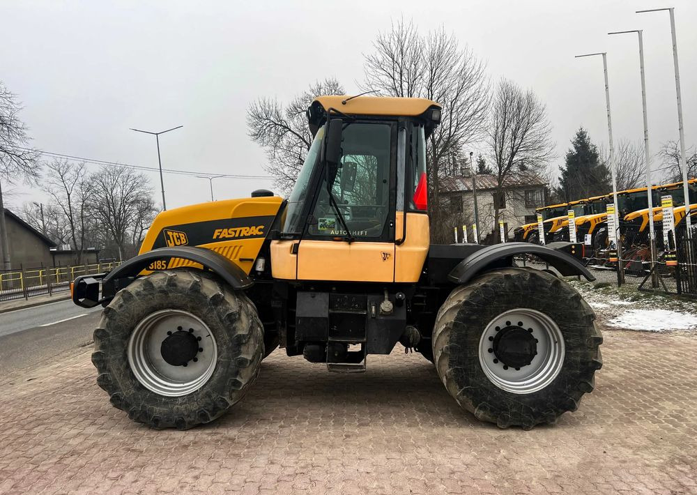 JCB Fastrac 3185| 1999 ROK| 185KM - Traktor: 2 kép. JCB Fastrac 3185| 1999 ROK| 185KM - Traktor: 2 kép.