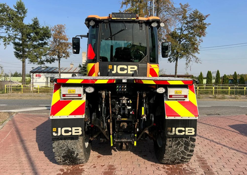 JCB Fastrac 4220 - Traktor: 4 kép. JCB Fastrac 4220 - Traktor: 4 kép.
