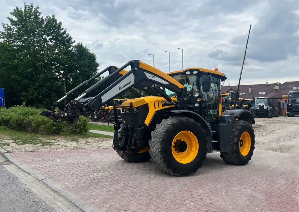 JCBJ Fastrac 4220 |220KM| 2017ROK| - Traktor: 2 kép. JCBJ Fastrac 4220 |220KM| 2017ROK| - Traktor: 2 kép.