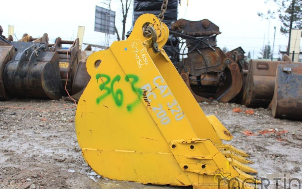 ŁYŻKA KOPIĄCA DO KOPAREK JCB, CAT, VOLVO, KOMATSU, LIEBHERR I INNYCH - Kotró kanál - Építőipari gépek: 2 kép. ŁYŻKA KOPIĄCA DO KOPAREK JCB, CAT, VOLVO, KOMATSU, LIEBHERR I INNYCH - Kotró kanál - Építőipari gépek: 2 kép.