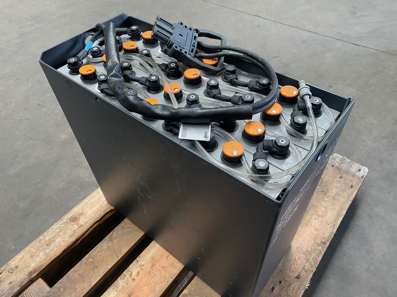 24 Volt I 3 PZS 375 - Akkumulátor - Anyagmozgató gép: 1 kép. 24 Volt I 3 PZS 375 - Akkumulátor - Anyagmozgató gép: 1 kép.