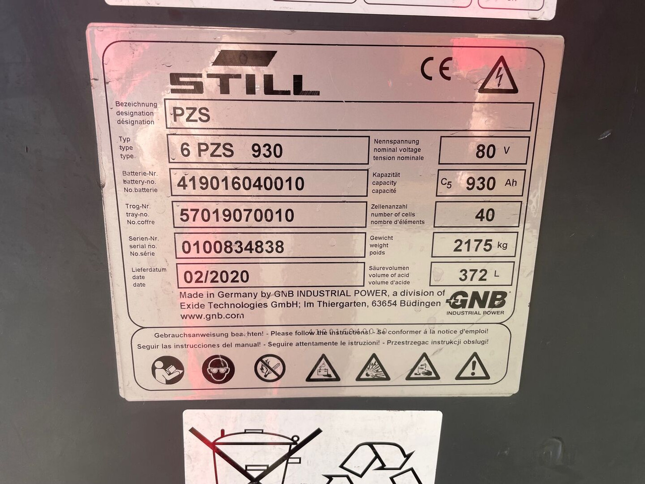 Exide 80V 6 PZS 930 - Akkumulátor - Anyagmozgató gép: 2 kép. Exide 80V 6 PZS 930 - Akkumulátor - Anyagmozgató gép: 2 kép.