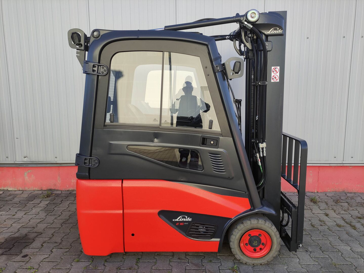 Linde E16-02-386 EVO - Elektromos targonca: 2 kép. Linde E16-02-386 EVO - Elektromos targonca: 2 kép.