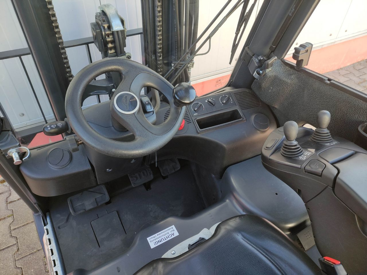 Linde E16-02-386 EVO - Elektromos targonca: 5 kép. Linde E16-02-386 EVO - Elektromos targonca: 5 kép.