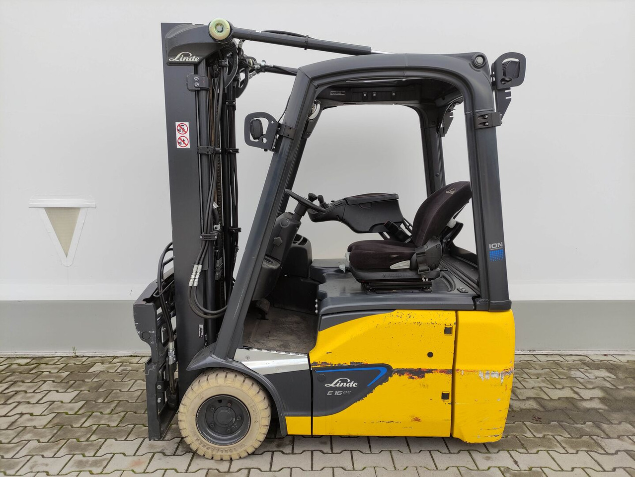 Linde E16-C-02-387 EVO - Elektromos targonca: 1 kép. Linde E16-C-02-387 EVO - Elektromos targonca: 1 kép.