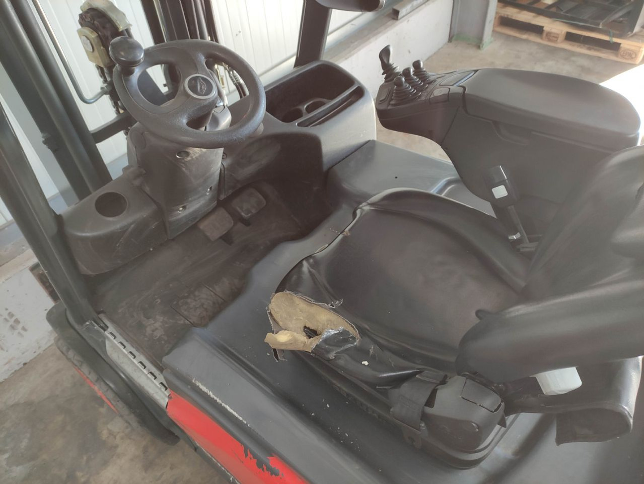 Linde E18L-02-386 - Elektromos targonca: 5 kép. Linde E18L-02-386 - Elektromos targonca: 5 kép.