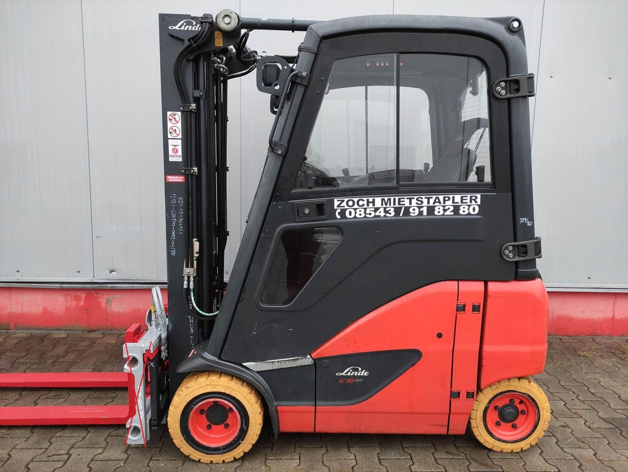 Linde E18PH-EVO - Elektromos targonca: 1 kép. Linde E18PH-EVO - Elektromos targonca: 1 kép.