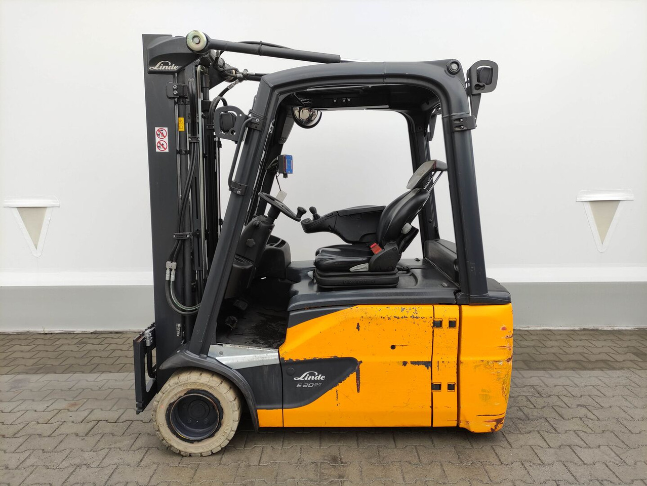 Elektromos targonca Linde E20L-02/386 EVO: 1 kép.