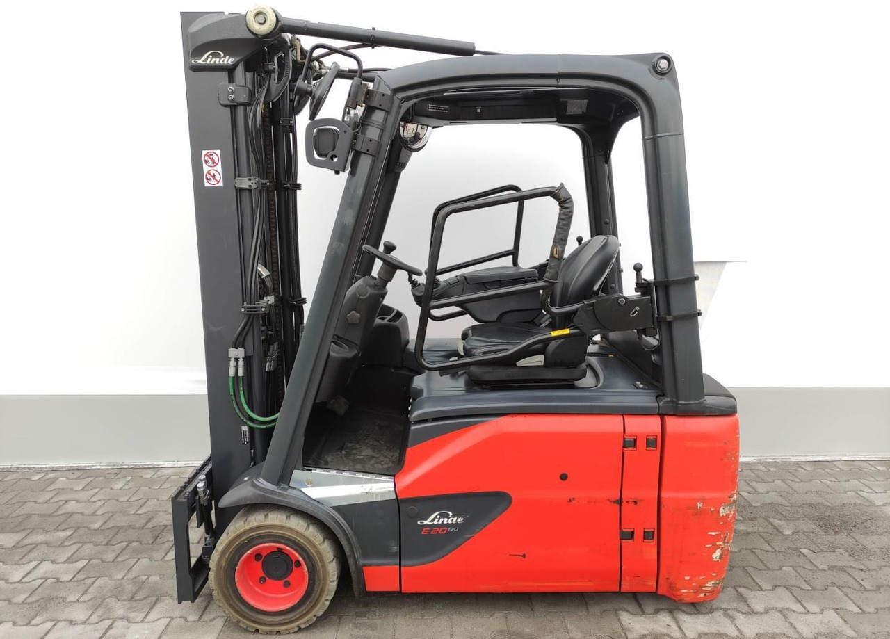 Linde E20L-02-386-EVO - Elektromos targonca: 1 kép. Linde E20L-02-386-EVO - Elektromos targonca: 1 kép.