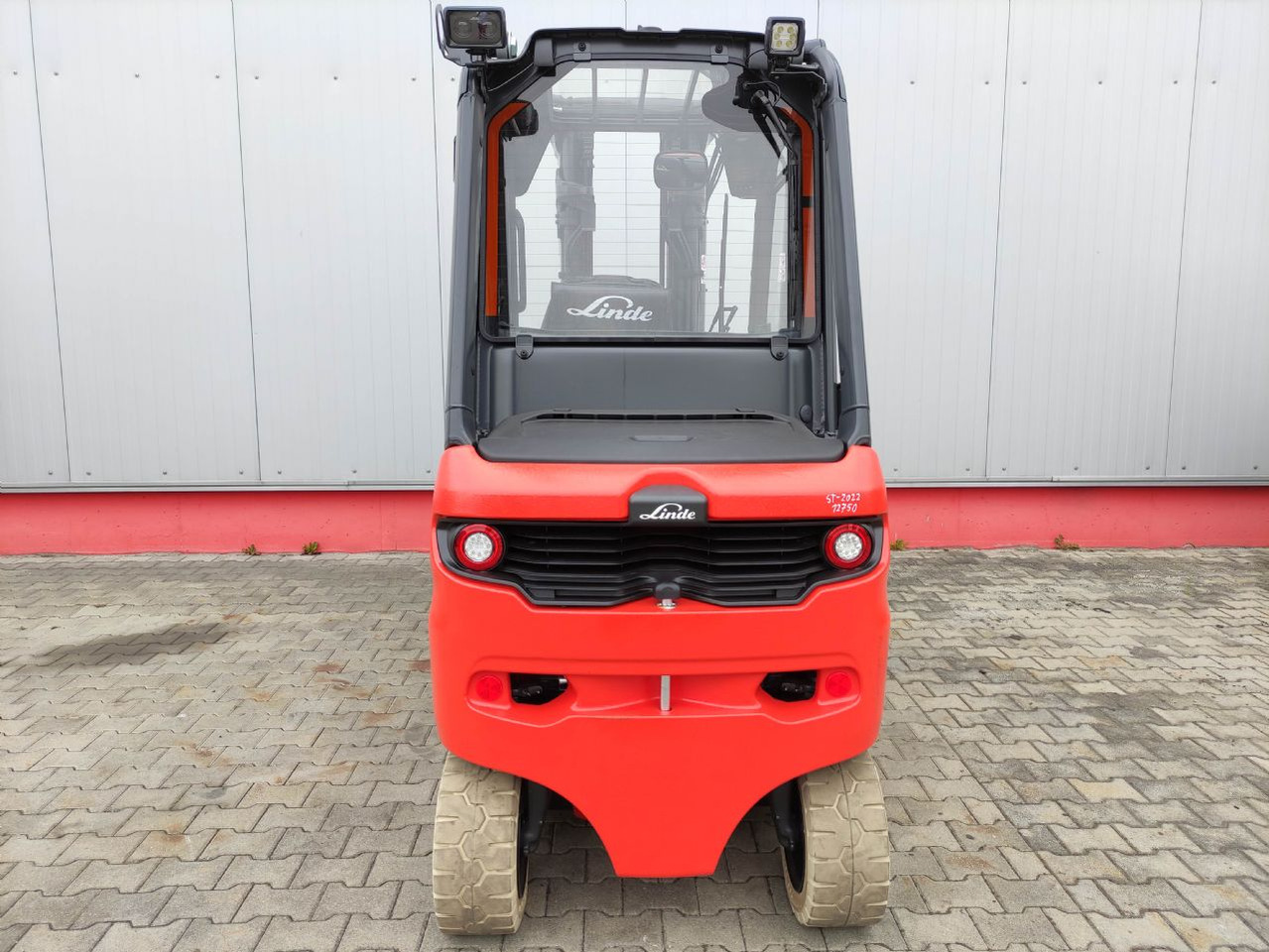 Linde E35HL-01-1252 *Batterie NEU* - Elektromos targonca: 3 kép. Linde E35HL-01-1252 *Batterie NEU* - Elektromos targonca: 3 kép.