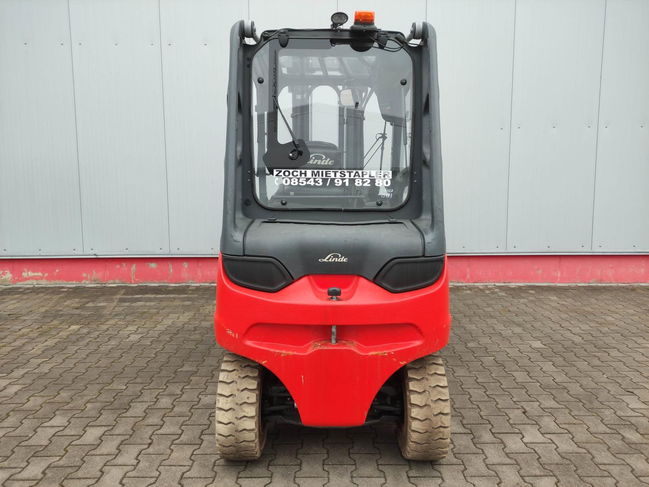 Linde E50HL-01-600 - Elektromos targonca: 4 kép. Linde E50HL-01-600 - Elektromos targonca: 4 kép.