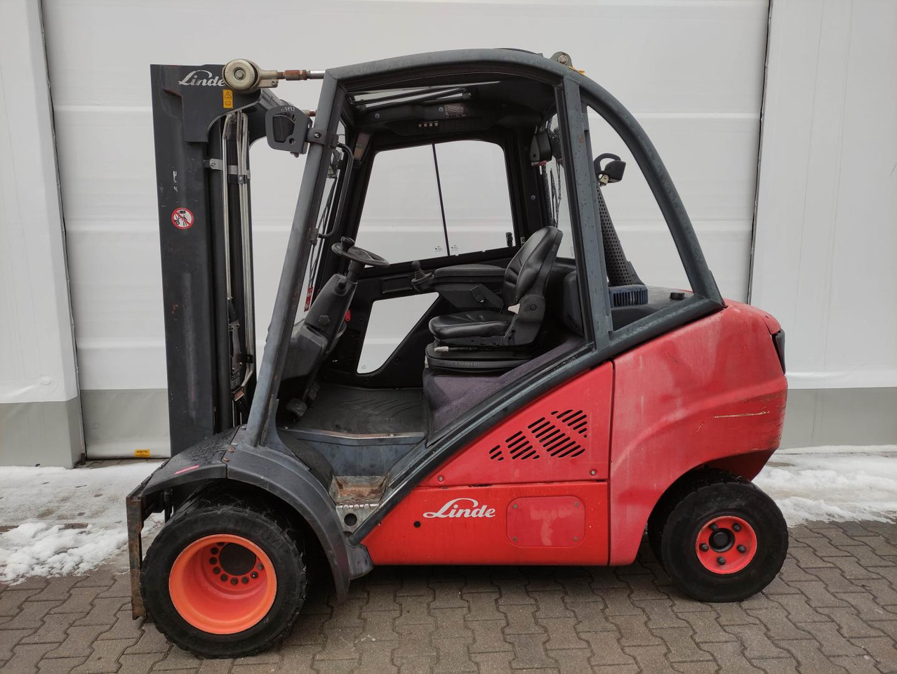 Linde H30D-01-393 (Kundendienst NEU) - Dízel targonca: 1 kép. Linde H30D-01-393 (Kundendienst NEU) - Dízel targonca: 1 kép.