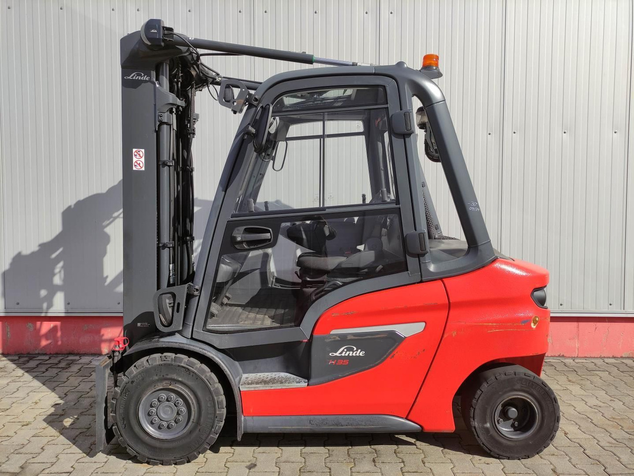 Linde H35-01-120 - Dízel targonca: 1 kép. Linde H35-01-120 - Dízel targonca: 1 kép.
