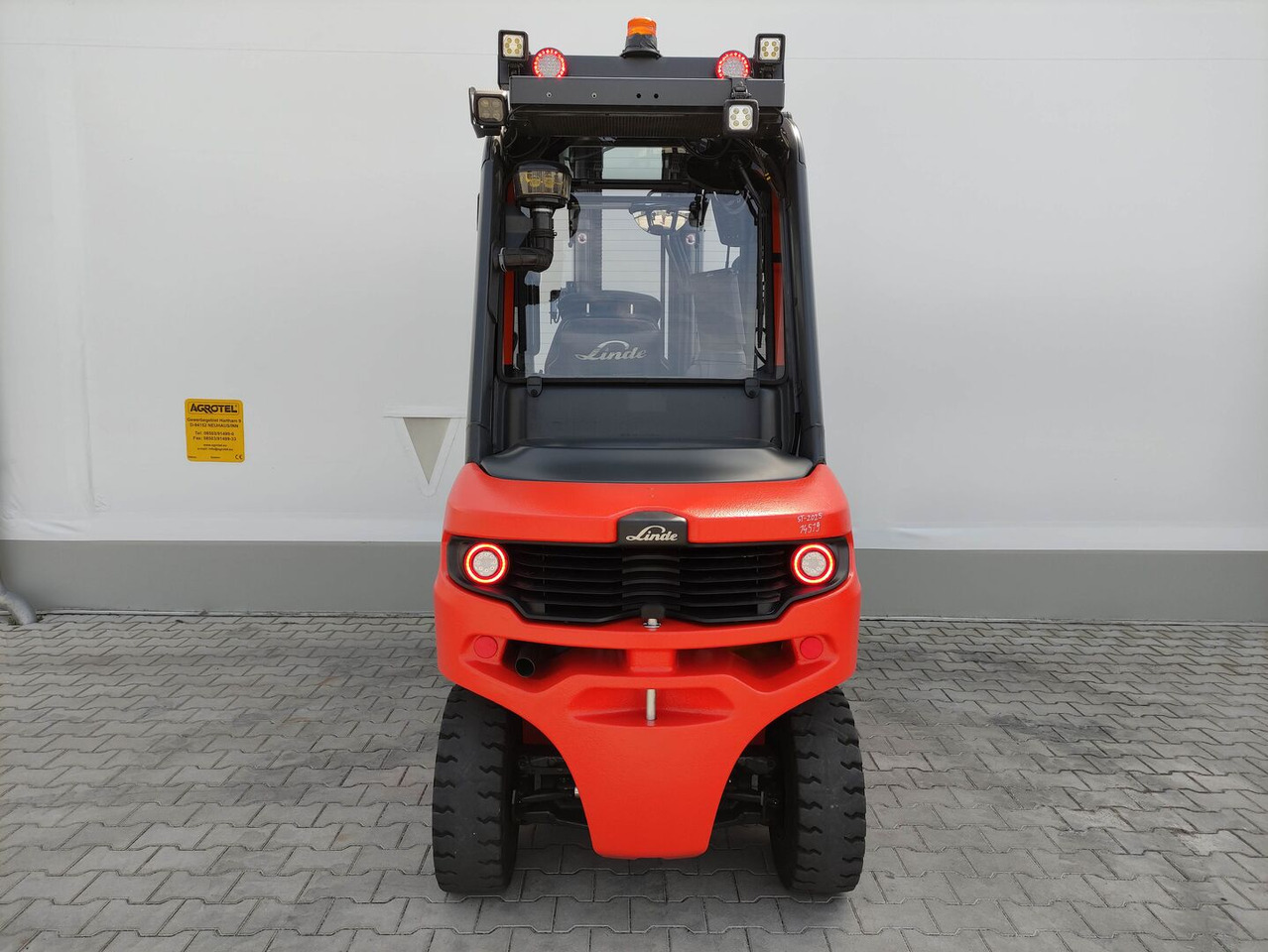 Linde H35D-01-120 (LACK NEU) - Dízel targonca: 4 kép. Linde H35D-01-120 (LACK NEU) - Dízel targonca: 4 kép.