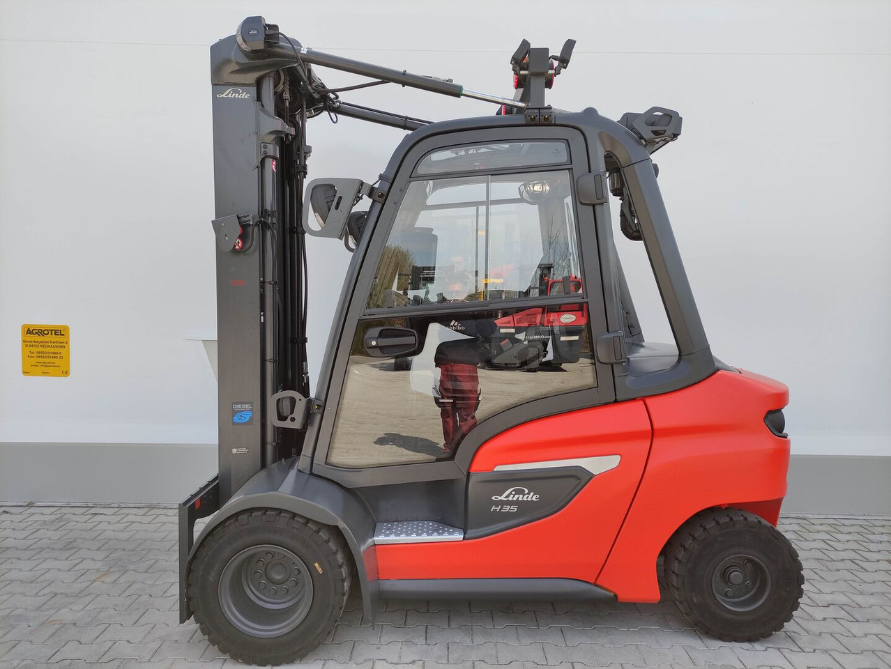 Linde H35D-01-120 (LACK NEU) - Dízel targonca: 1 kép. Linde H35D-01-120 (LACK NEU) - Dízel targonca: 1 kép.