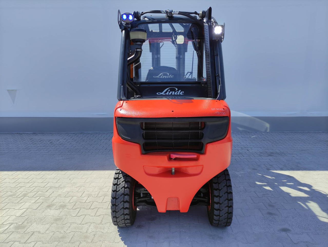 Linde H35D-02-393 EVO - Dízel targonca: 5 kép. Linde H35D-02-393 EVO - Dízel targonca: 5 kép.