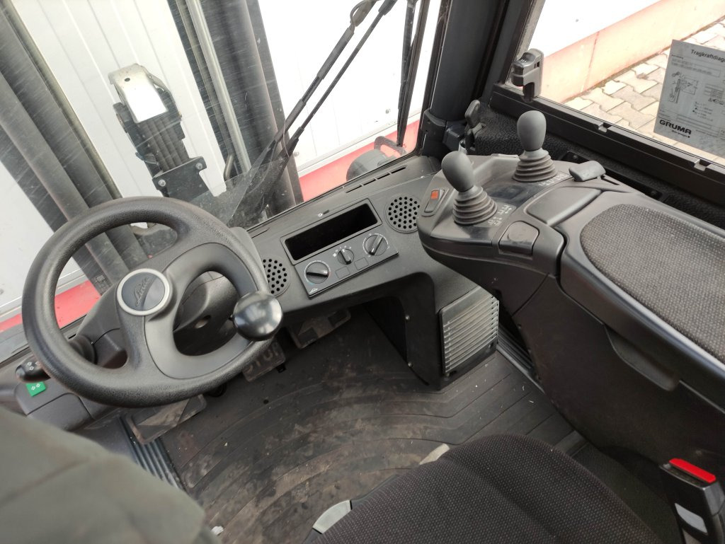 Linde H35D-02-393-EVO - Dízel targonca: 5 kép. Linde H35D-02-393-EVO - Dízel targonca: 5 kép.
