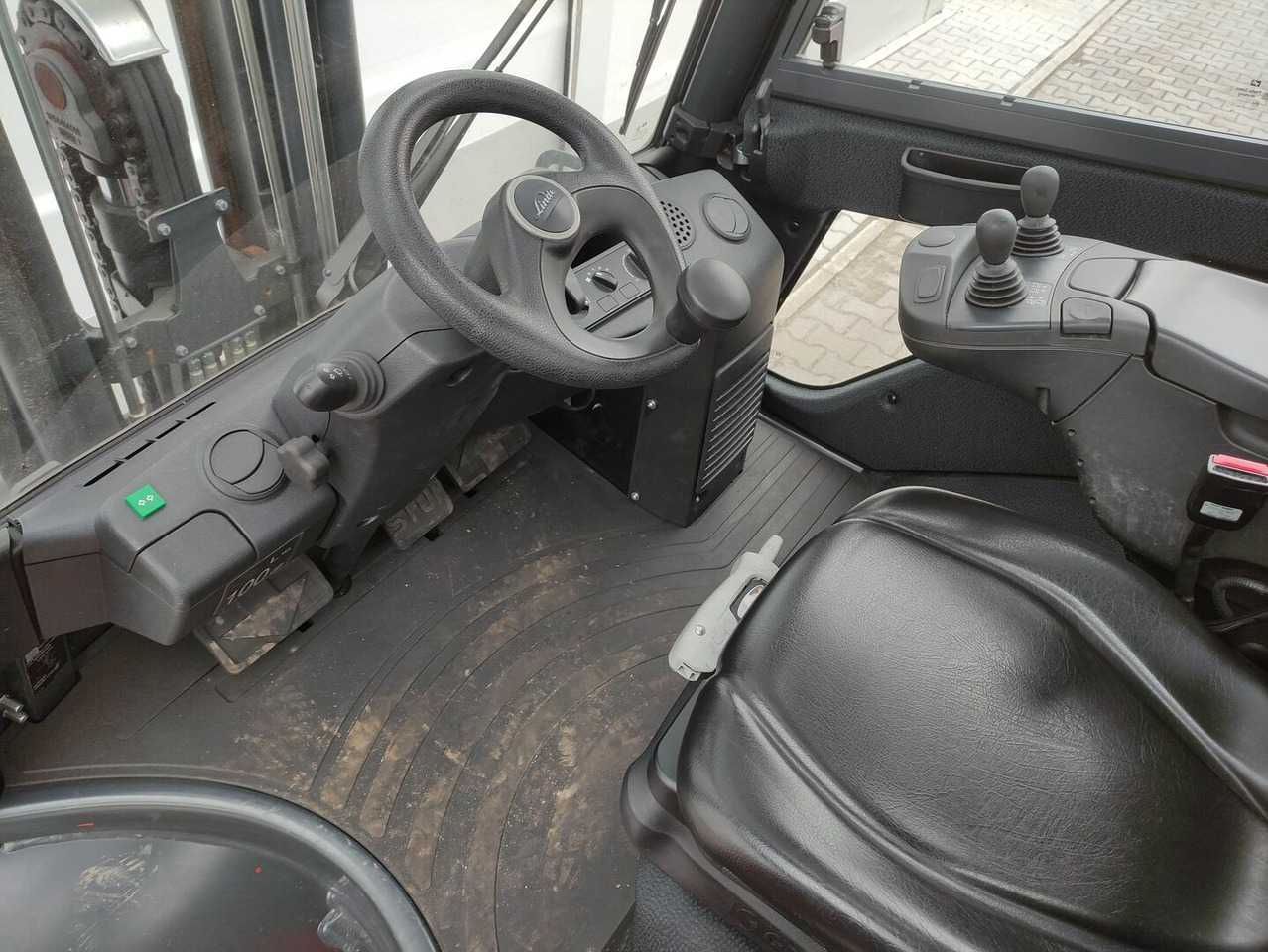 Linde H45D-02-394 EVO - Dízel targonca: 5 kép. Linde H45D-02-394 EVO - Dízel targonca: 5 kép.