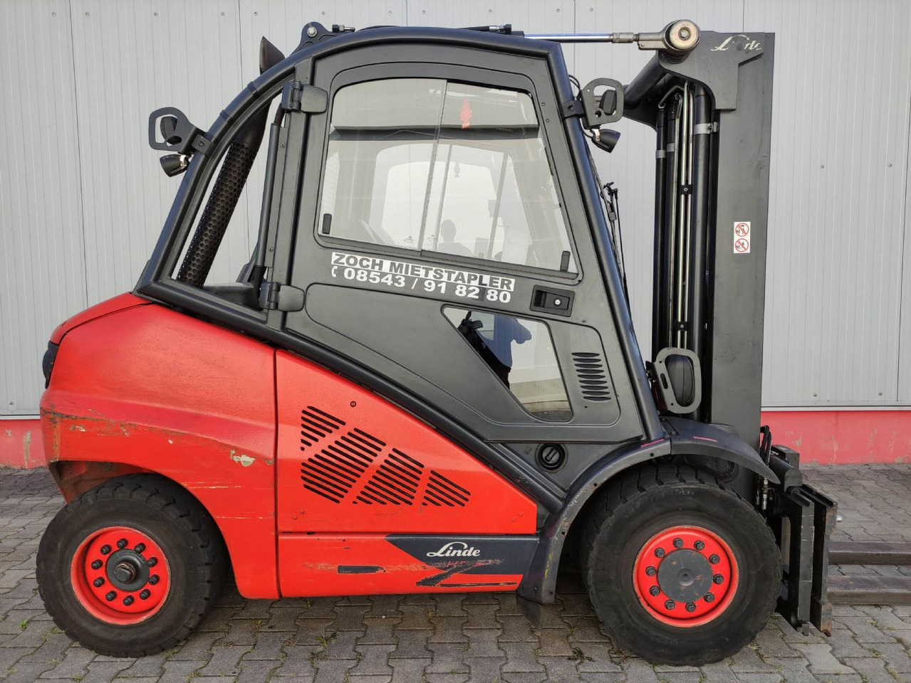 Linde H50D-02-394 (DERZEIT VERMIETET) - Dízel targonca: 2 kép. Linde H50D-02-394 (DERZEIT VERMIETET) - Dízel targonca: 2 kép.