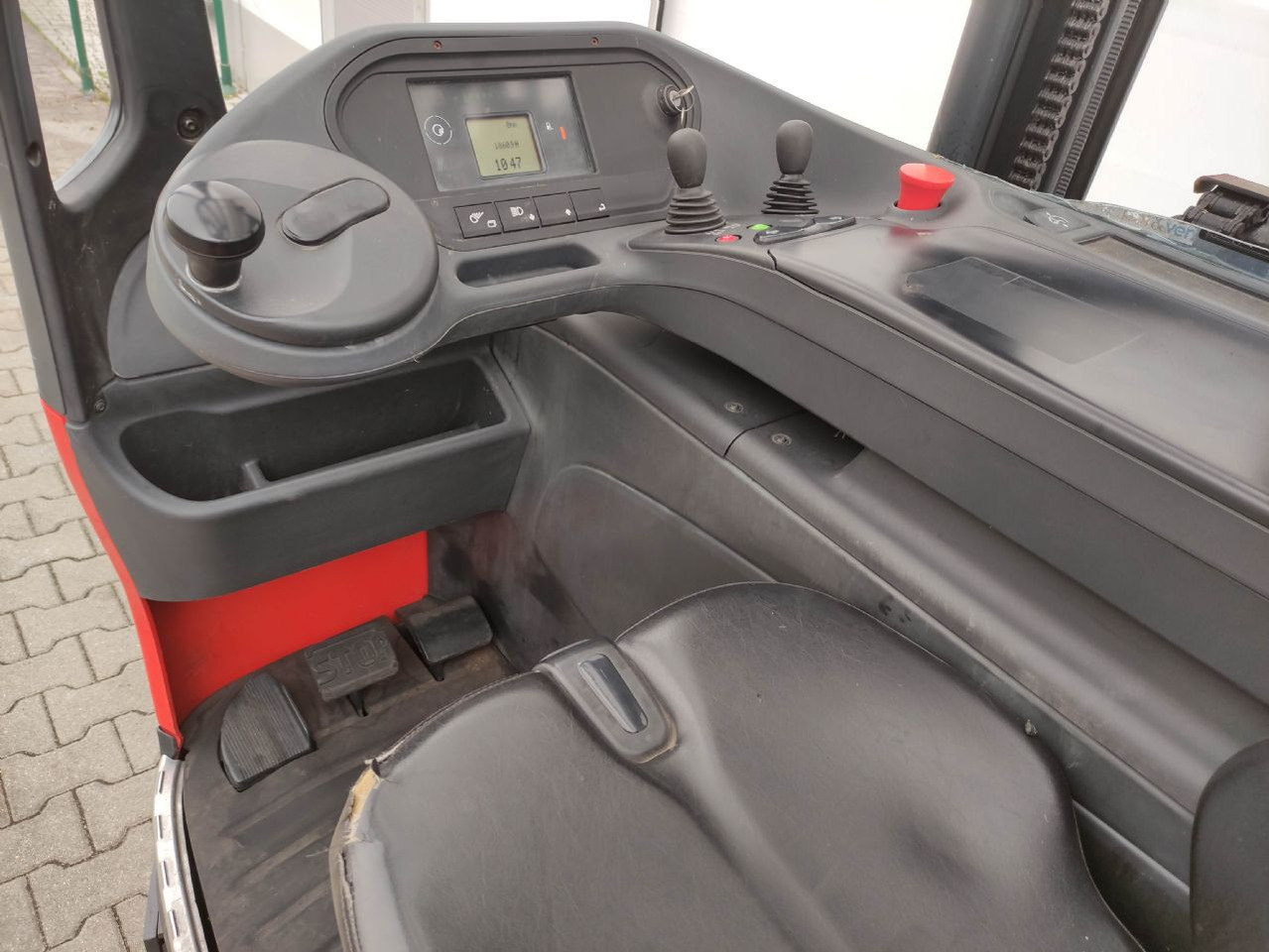 Linde R16G-01-1120 - Tolóoszlopos targoncá: 5 kép. Linde R16G-01-1120 - Tolóoszlopos targoncá: 5 kép.