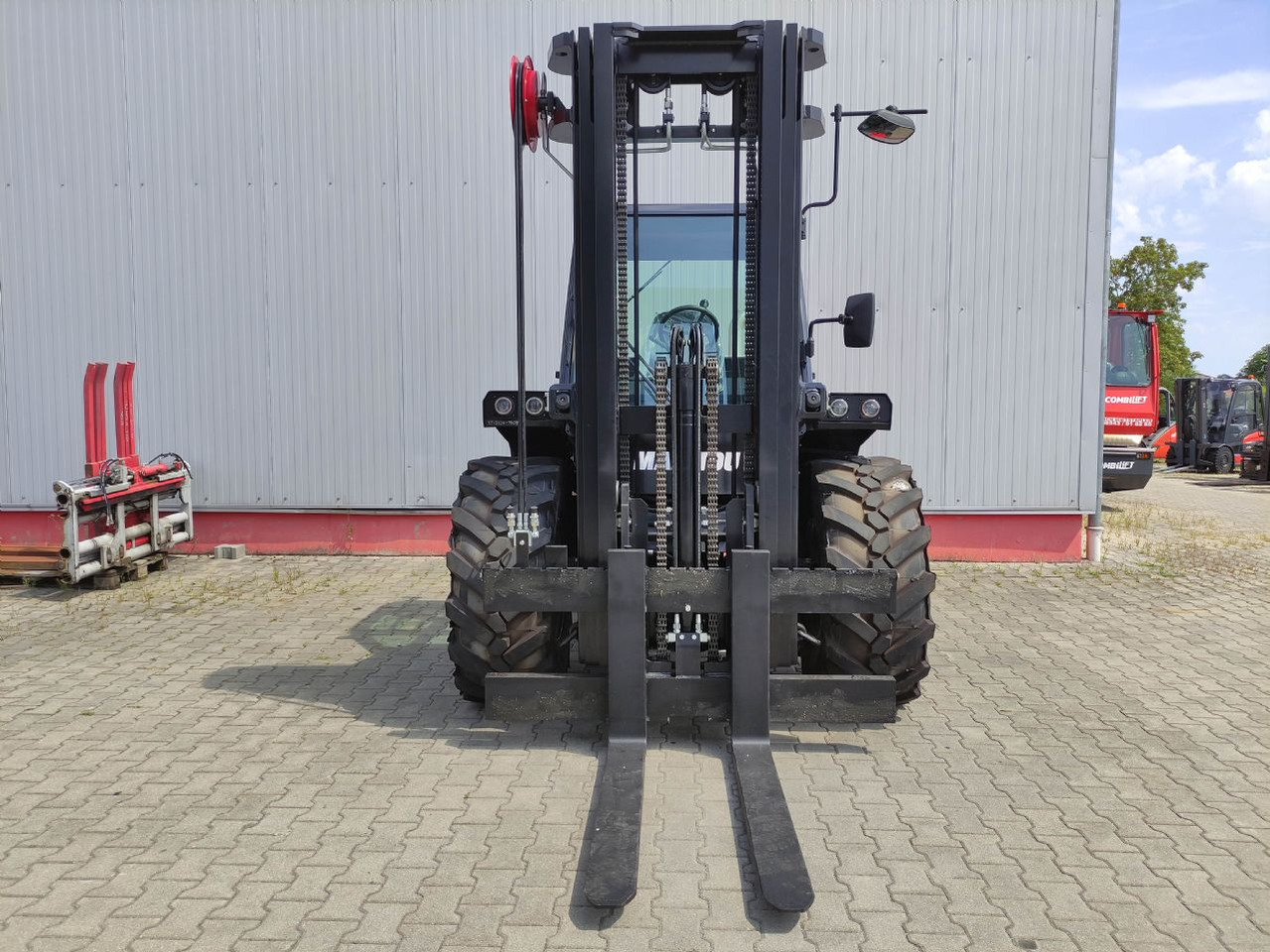 Manitou M50-4-D (NEU) - Terepjáró képességű targoncá: 4 kép. Manitou M50-4-D (NEU) - Terepjáró képességű targoncá: 4 kép.