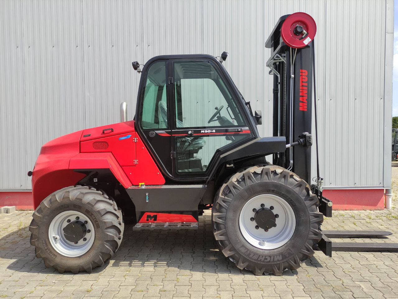 Manitou M50-4-D (NEU) - Terepjáró képességű targoncá: 2 kép. Manitou M50-4-D (NEU) - Terepjáró képességű targoncá: 2 kép.
