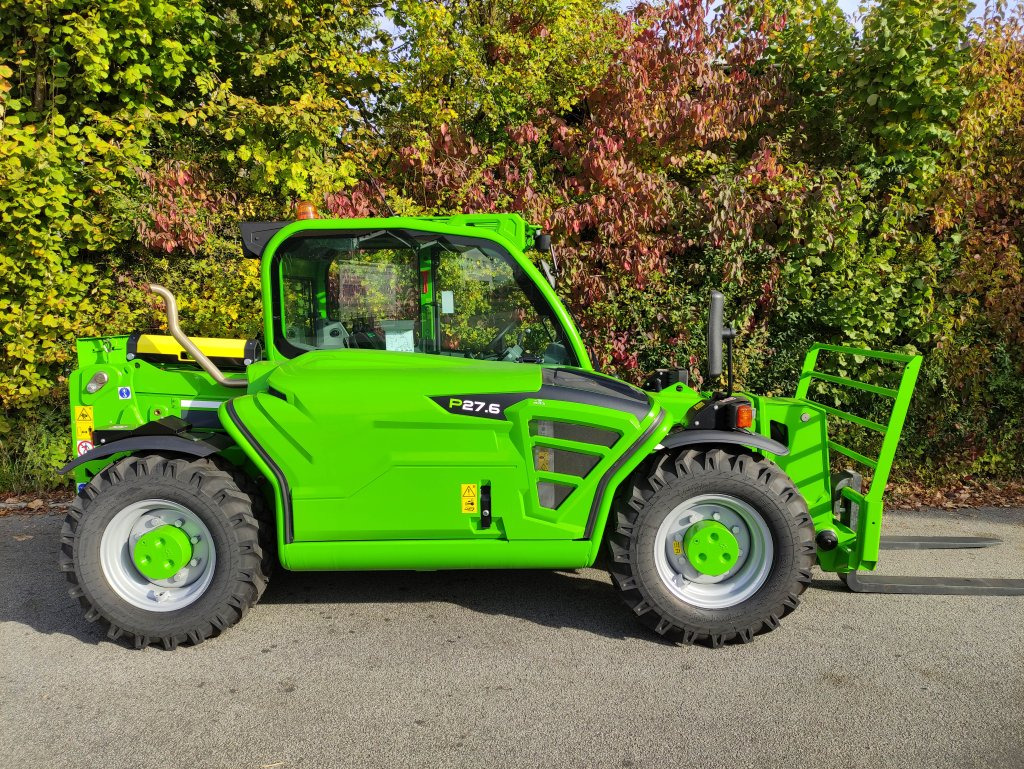 Merlo P27.6 Plus - 40km/h - Teleszkópos rakodó: 2 kép. Merlo P27.6 Plus - 40km/h - Teleszkópos rakodó: 2 kép.